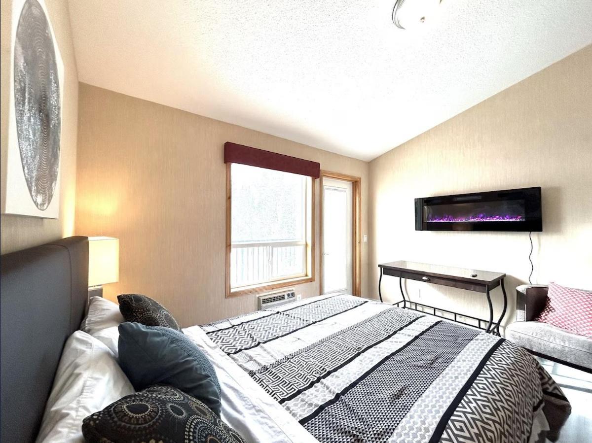 קאנמור Banff Wood Lodge מראה חיצוני תמונה