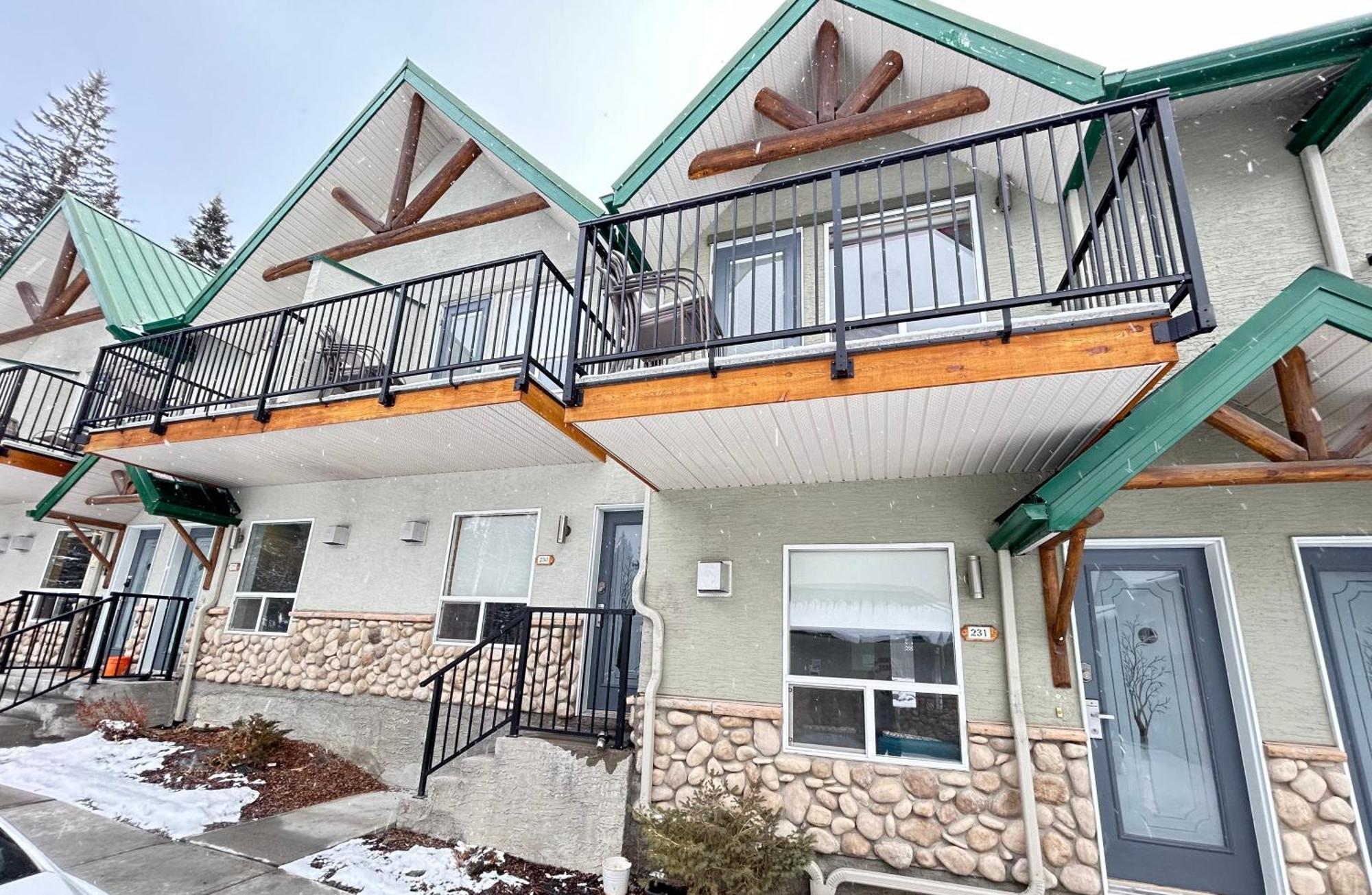 קאנמור Banff Wood Lodge מראה חיצוני תמונה