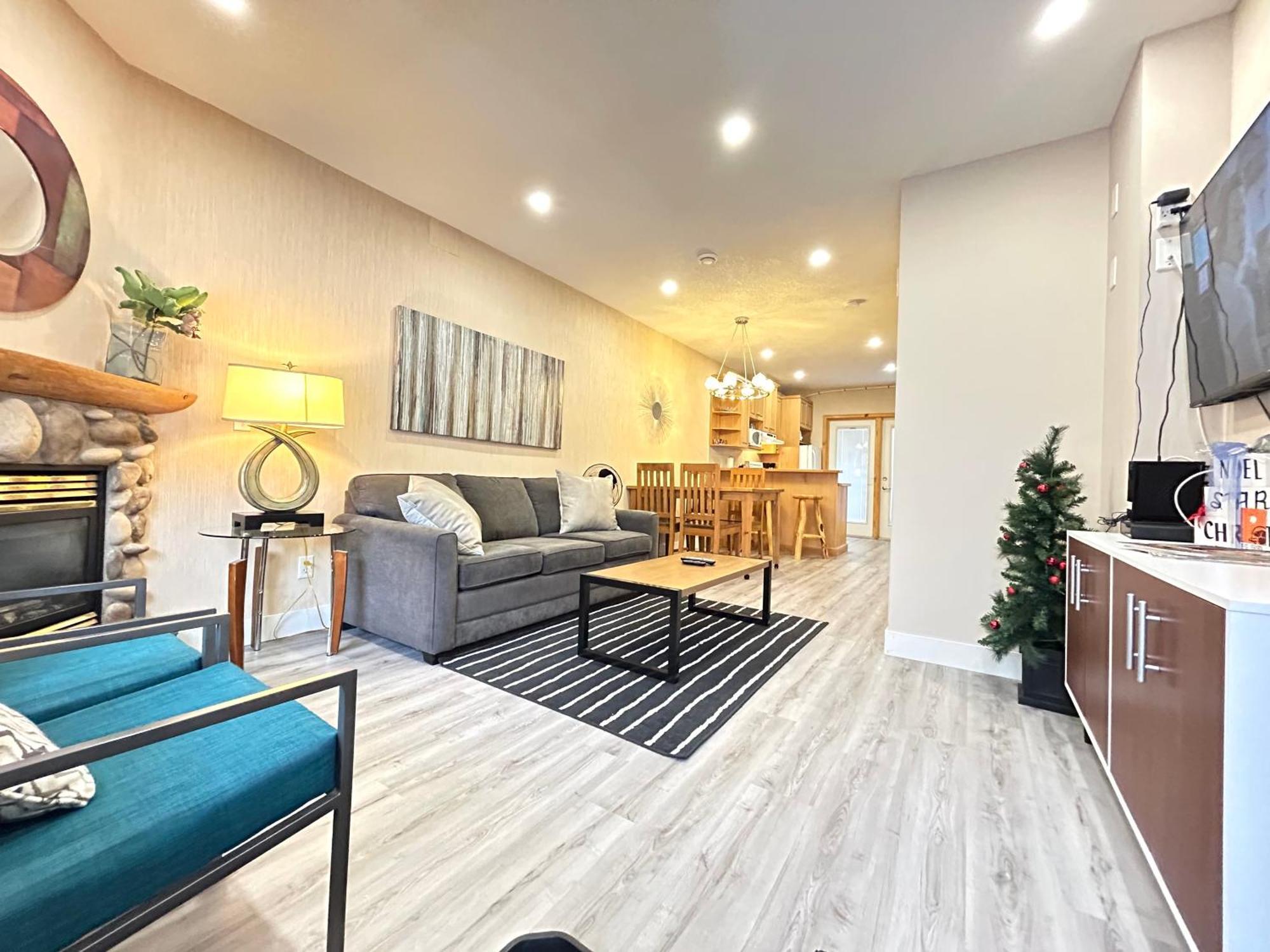 קאנמור Banff Wood Lodge מראה חיצוני תמונה