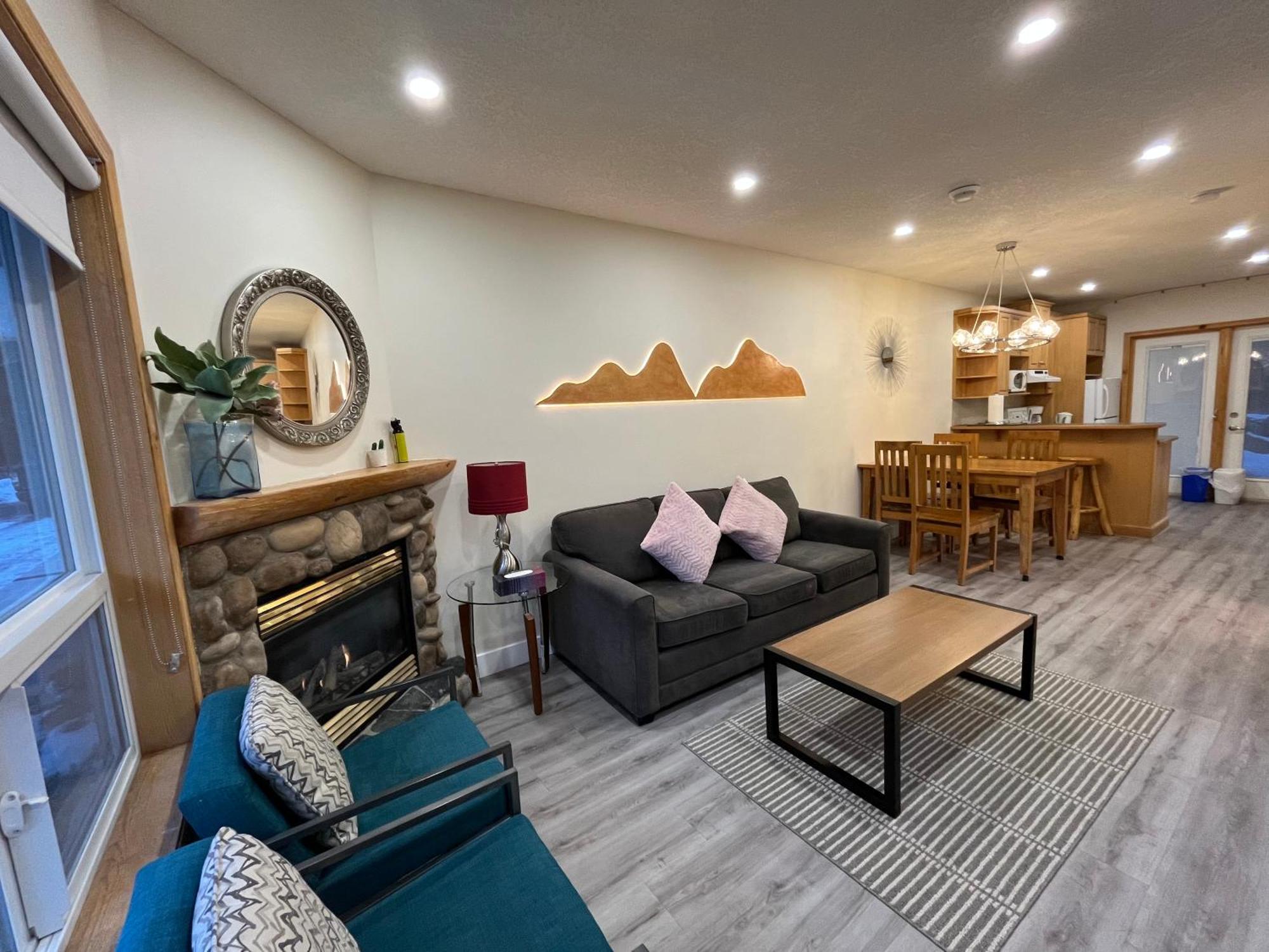 קאנמור Banff Wood Lodge מראה חיצוני תמונה