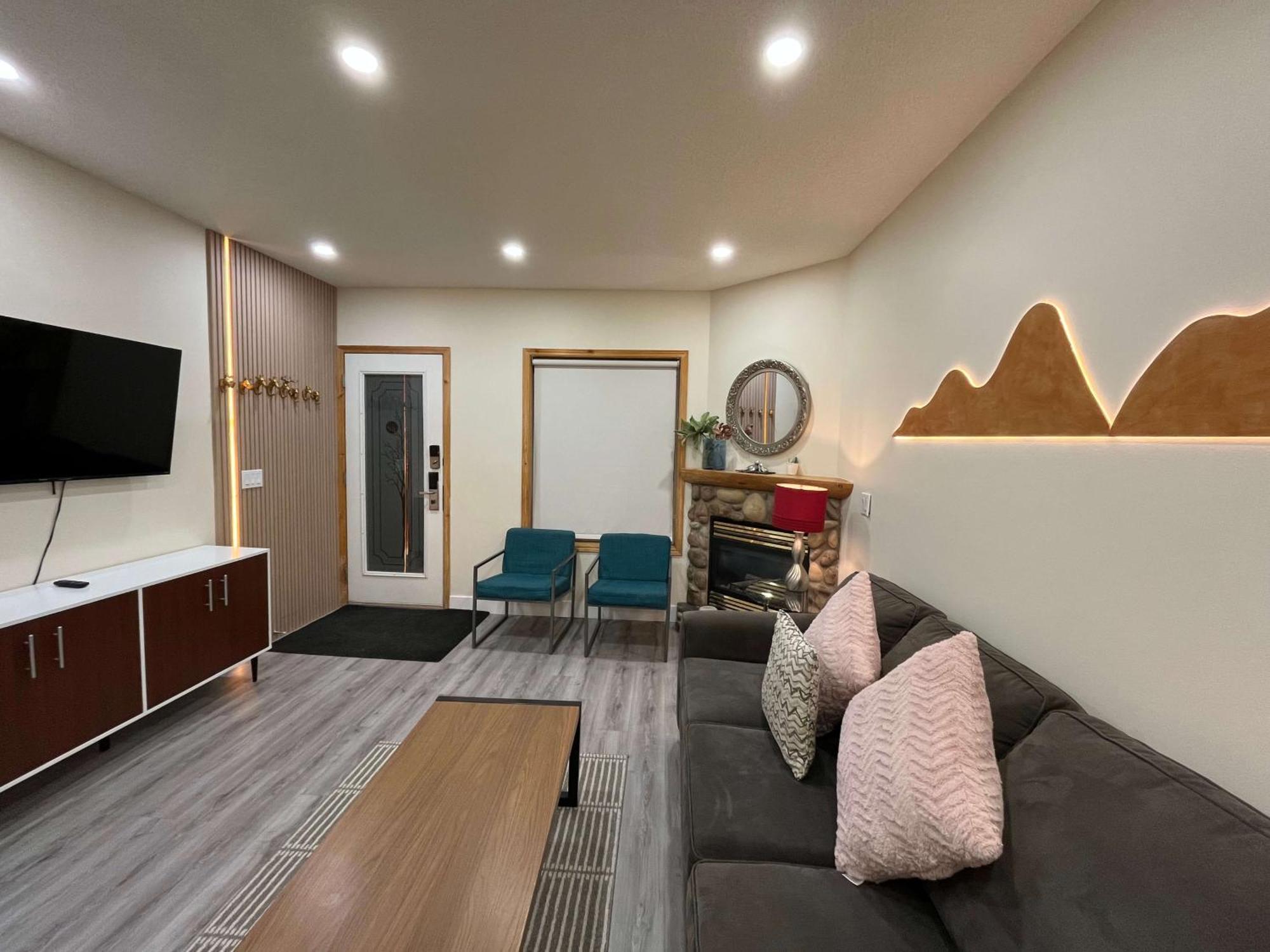 קאנמור Banff Wood Lodge מראה חיצוני תמונה