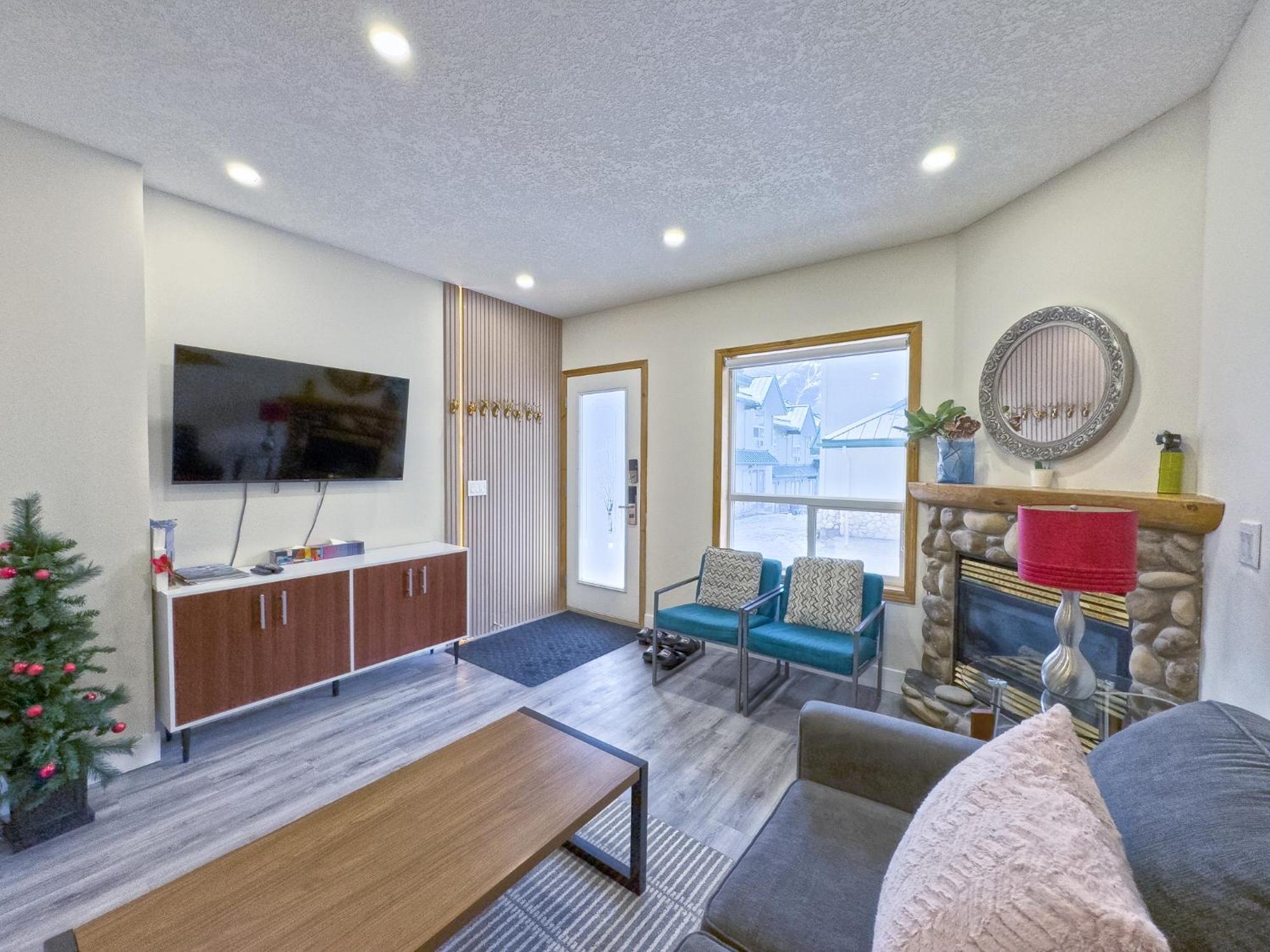 קאנמור Banff Wood Lodge מראה חיצוני תמונה